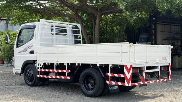 四期 環保/ 認證車/ 全車 保固 / 全車原鈑件 / 已升載重 5 噸 /【貨車專賣】 免費 客制車體  第5張相片