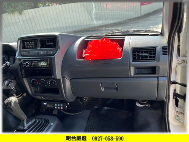 冷凍車 -20 度 C / 全車 原漆/ 認證+全車 保固【貨車專賣】 //  冷凍車--不加價  //  第6張相片