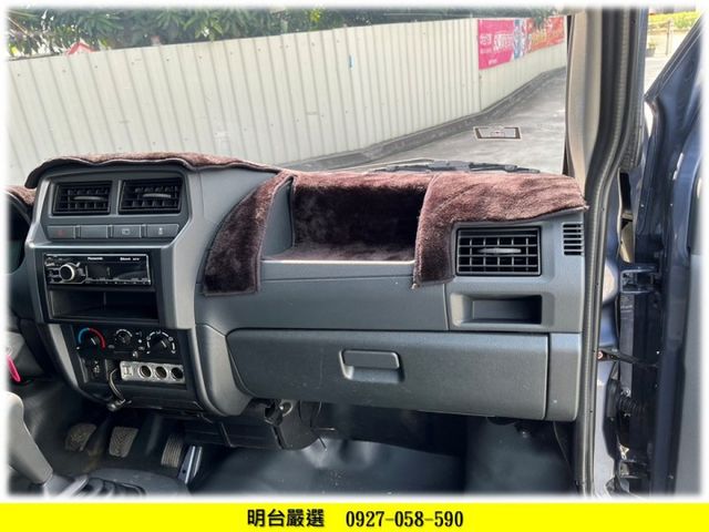 員工 託售 / 全車 原漆 原鈑件/ 可認證/里程保證【貨車專賣】可和車主 直接 議價-試車  第6張相片