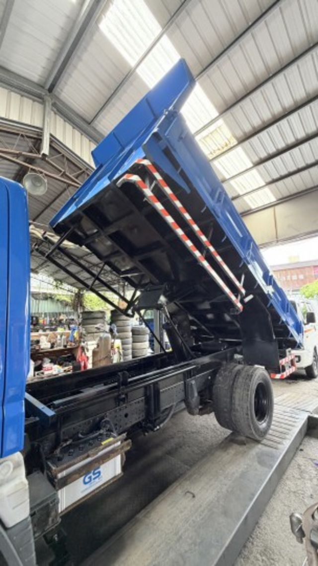 11.6 尺/ 全新 傾卸斗 / 認證車 / 全車 原鈑件 / 已升載重 5 噸 【貨車專賣】全車 保固  第6張相片