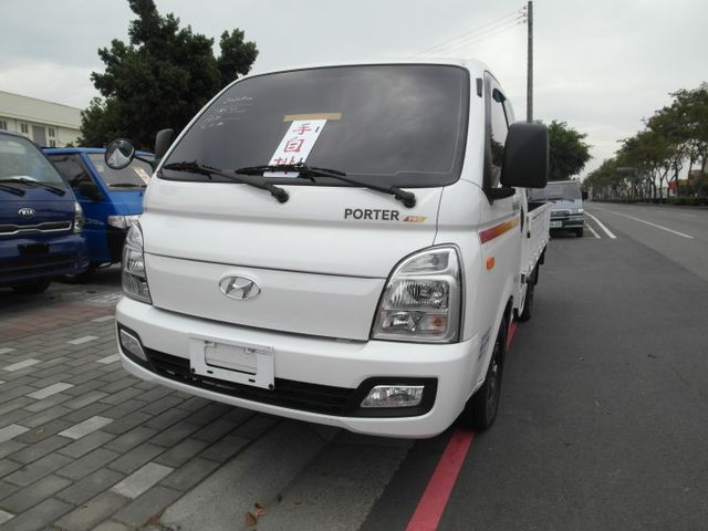 2022年波特 自排自排 新車保固中 僅跑4萬多 車美好開 可全貸 歡迎賞車!!  第1張相片