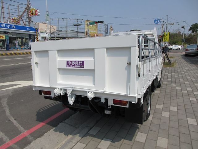 2020年得利卡貨車手排尾門 僅跑7萬多 可全貸 歡迎賞車!!  第2張相片