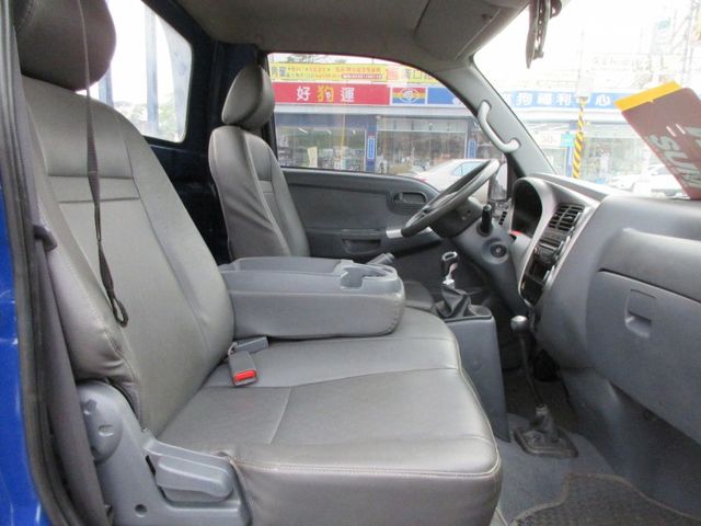 2018年卡旺 4X4 四輪傳動 尾門 車美好開 可全貸 歡迎賞車!!  第6張相片
