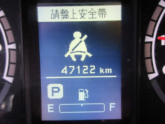 2020年得利卡8人自排:自排里程保證4萬7千多 車美好開 可全貸 歡迎賞車  第11張相片