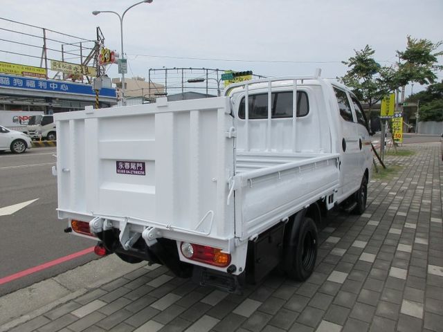 2021年波特雙箱 手排 尾門 僅跑6萬多 車美好開 可全貸 歡迎賞車!!  第2張相片