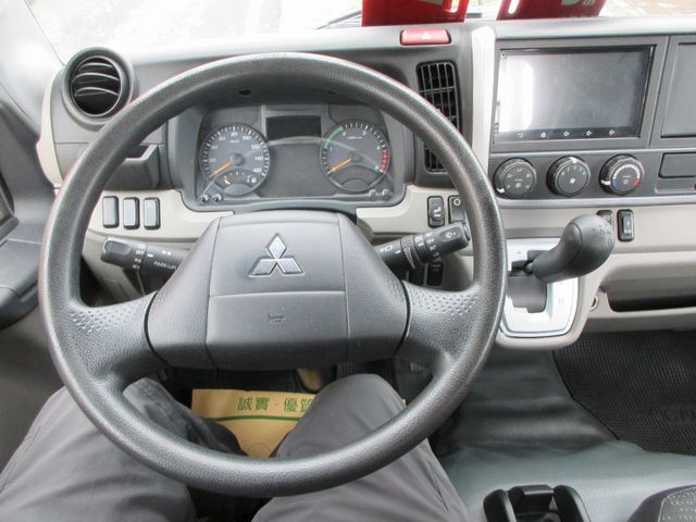 2021年堅達11尺半 自排+尾門 僅跑6萬多 車美好開 可全貸 歡迎賞車!!  第12張相片
