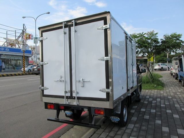 2021年得利卡 自排冷凍 僅跑7萬多-25度 車美好開 可全貸 歡迎賞車!!  第2張相片