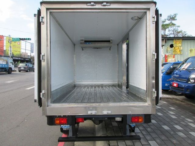 2021年得利卡 自排冷凍 僅跑7萬多-25度 車美好開 可全貸 歡迎賞車!!  第8張相片