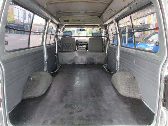 2016年 得利卡 箱車 車美好開 可全貸 歡迎賞車!!  第9張相片
