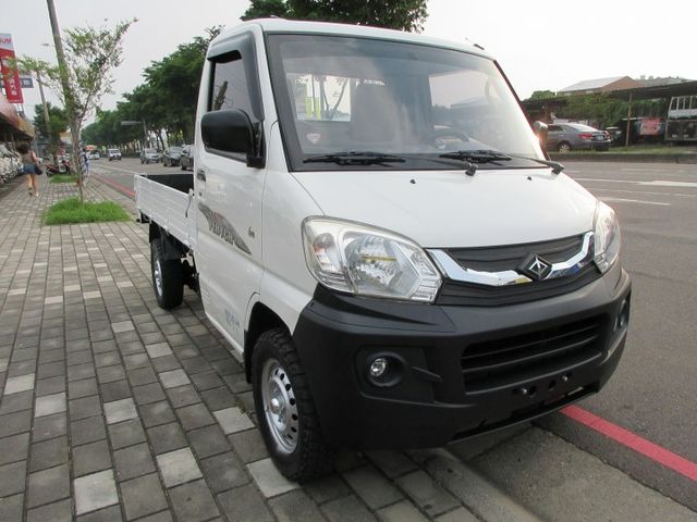2016年 菱利4x4四輪傳動 僅跑12萬多 車美好開 可全貸 歡迎賞車!!  第3張相片