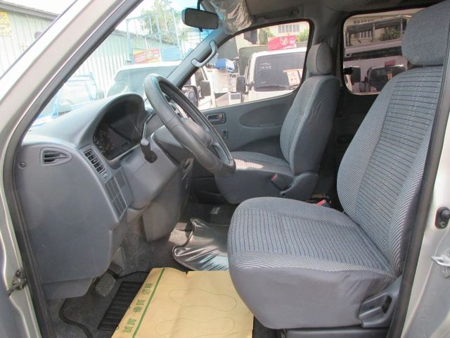 2005年 海力士*自排 一手車 里程保證12萬多 車美好開 可分期 歡迎賞車!!  第5張相片