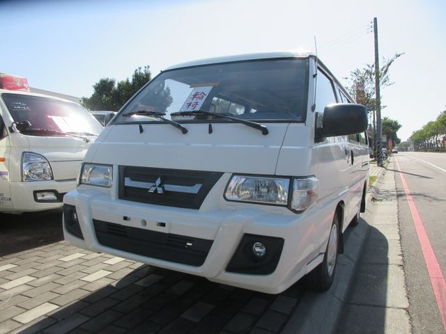 2015年11月 得利卡 政府退役* *輪椅車** 福祉車**可改回**8人座**車美好開 可全貸 歡迎賞車!!  第1張相片