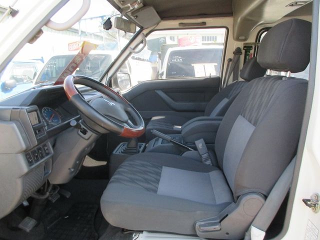 2015年11月 得利卡 政府退役* *輪椅車** 福祉車**可改回**8人座**車美好開 可全貸 歡迎賞車!!  第5張相片