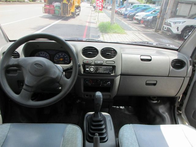 2013年菱利1.3 貨車版廂型車 車美好開 可分期 歡迎賞車!!  第7張相片