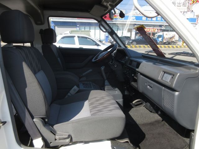 2014年11月得利卡 輪椅車 車美好開 可全貸 歡迎賞車!!  第6張相片