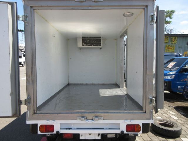 2020年菱利自排 冷凍車 僅跑5萬4千多 車美好開 可全貸 歡迎賞車!!  第7張相片