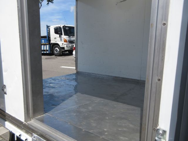 2020年菱利自排 冷凍車 僅跑5萬4千多 車美好開 可全貸 歡迎賞車!!  第8張相片