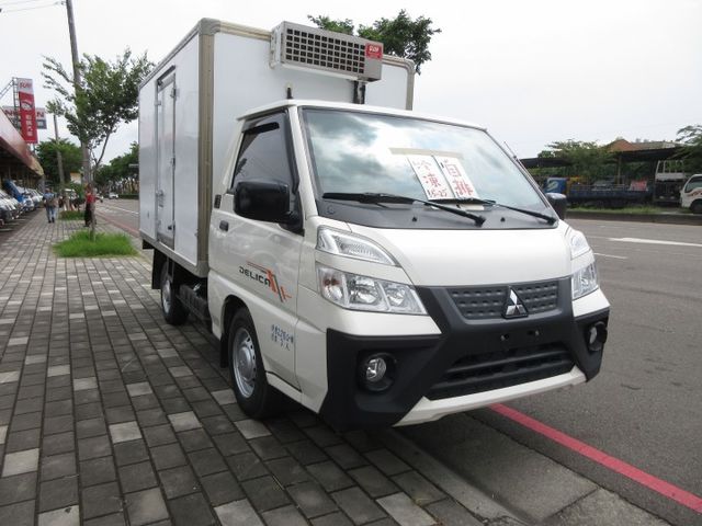 2022年11月得利卡自排 冷凍車美好開 可全貸 歡迎賞車!!  第3張相片