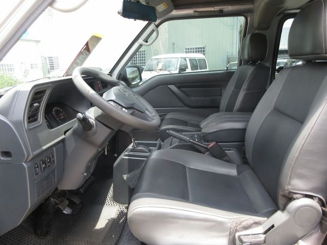 2022年得利卡 自排  第5張相片