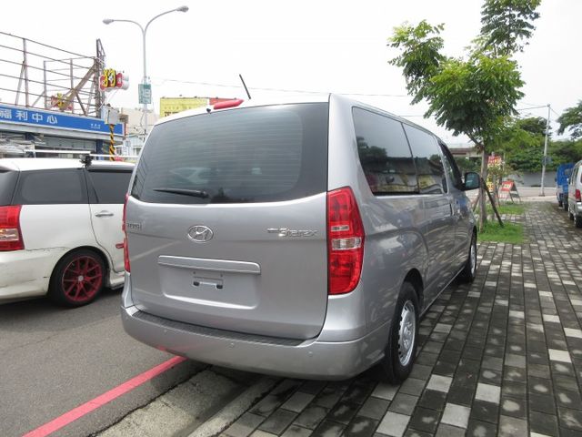 2021年史塔瑞獅 僅跑8萬多 車美好開 可全貸 歡迎賞車!!  第2張相片