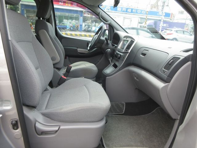 2021年史塔瑞獅 僅跑8萬多 車美好開 可全貸 歡迎賞車!!  第6張相片