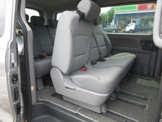 2021年史塔瑞獅 僅跑8萬多 車美好開 可全貸 歡迎賞車!!  第7張相片