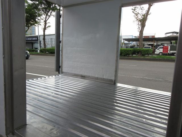 2021年得利卡自排 冷凍車美好開 可全貸 歡迎賞車!!  第9張相片