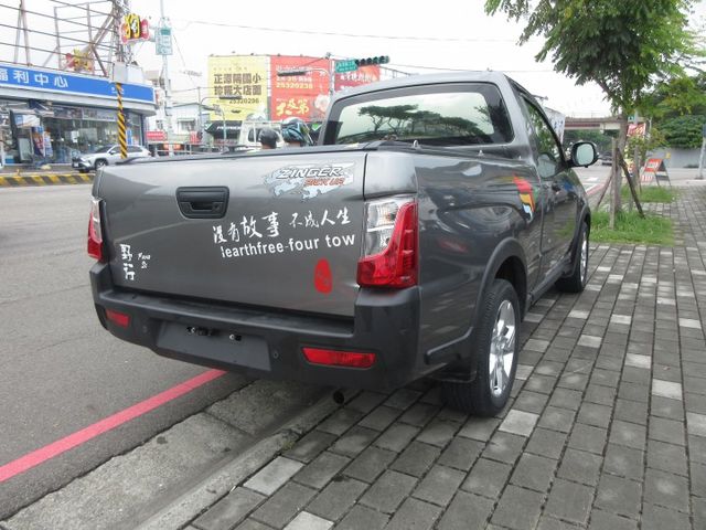 2022年勁歌 皮卡 里程保證僅跑1萬6千多 車美好開 可分期 歡迎賞車!!  第2張相片
