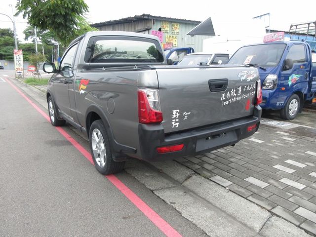 2022年勁歌 皮卡 里程保證僅跑1萬6千多 車美好開 可分期 歡迎賞車!!  第4張相片