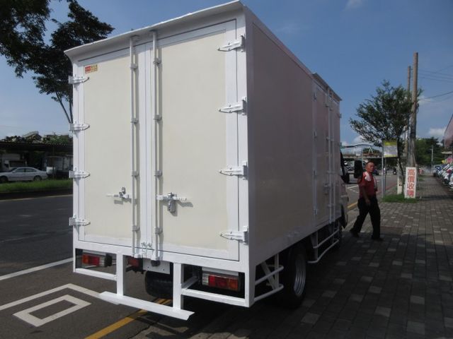 2017年監達 11尺半 高箱180cm 車美好開 可全貸˙ 歡迎賞車!!  第2張相片