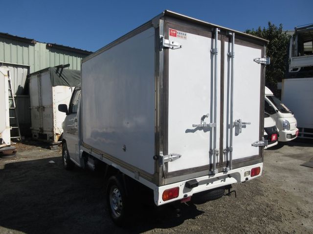 2015年 菱利1.3 冷凍車 車美跑少 可全貸 歡迎賞車!!  第4張相片