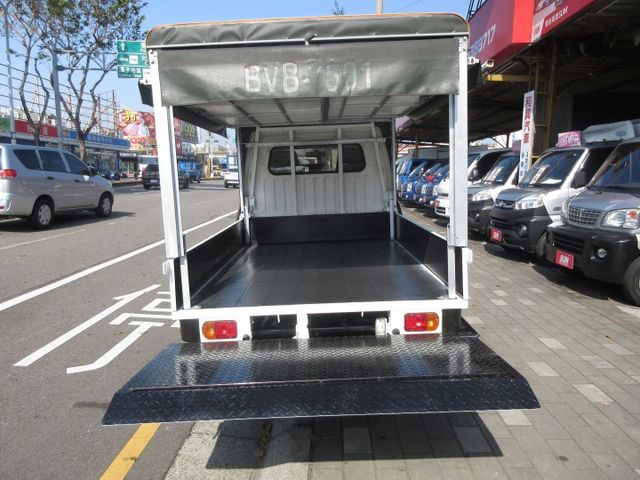 2020年菱利 自排+帆布+尾門 僅跑2萬5千多 車美好開 可全貸 歡迎賞車!!  第7張相片