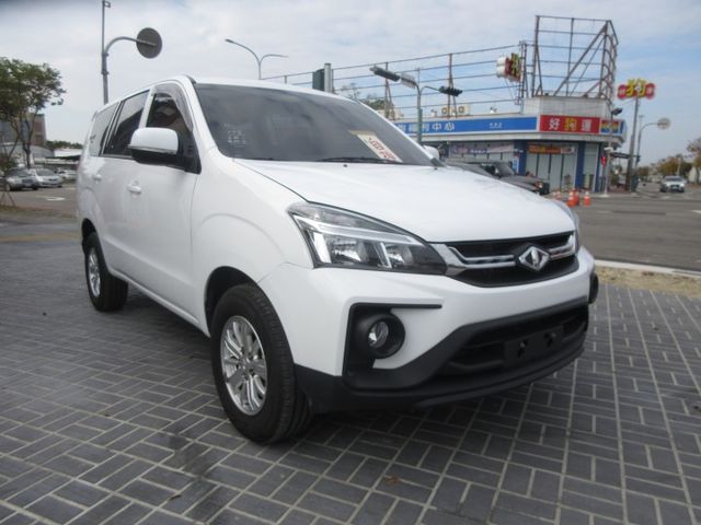 2022年11月 勁歌 自排 定速 可貸款 好開有力 歡迎賞車!!  第3張相片