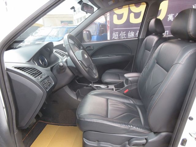 2022年11月 勁歌 自排 定速 可貸款 好開有力 歡迎賞車!!  第5張相片