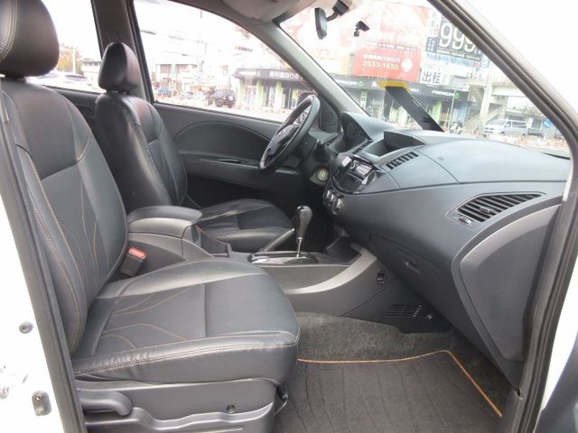 2022年11月 勁歌 自排 定速 可貸款 好開有力 歡迎賞車!!  第6張相片