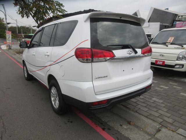 2020年勁歌 自排 定速 可貸款 好開有力 歡迎賞車!!  第4張相片