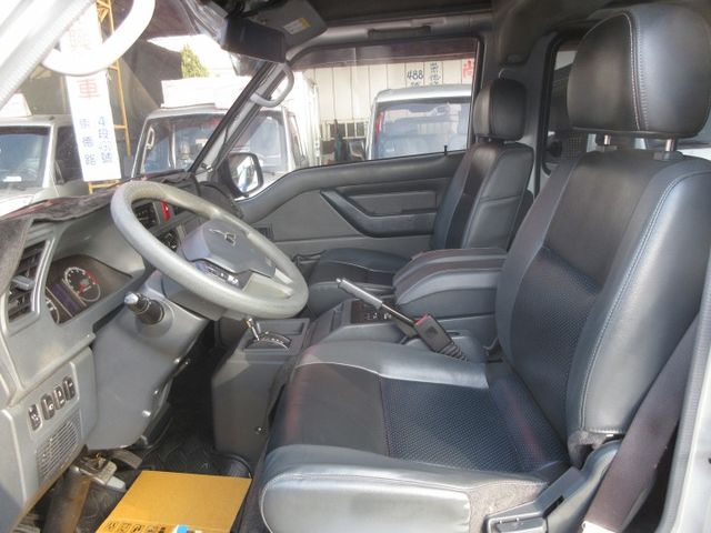 2020年11月得利卡 自排 里程僅跑7萬多公里 車美好開 可全貸 歡迎賞車!!  第5張相片