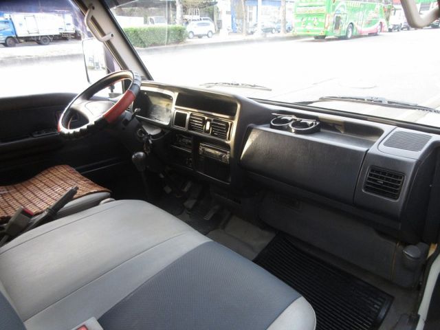 2011年載卡多 保溫箱 里程僅跑11萬多公里 車美好開 可分期 歡迎賞車!!  第8張相片