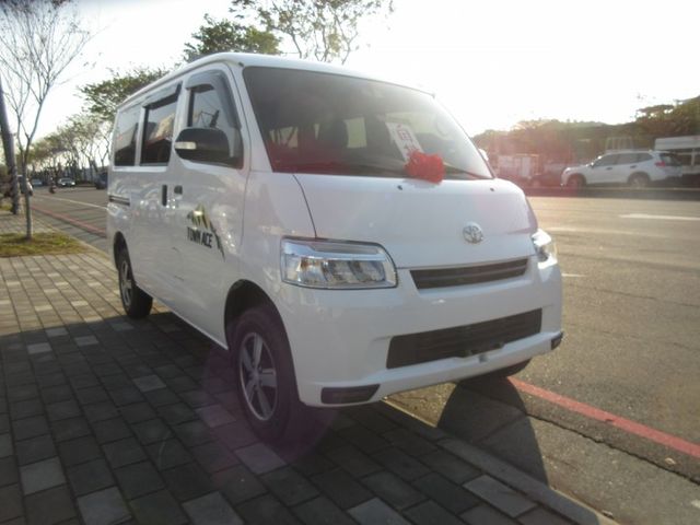2024年11月豐田 TOWN ACE 自排 僅跑1萬6千多公里 車美好開 可全貸 歡迎賞車  第3張相片