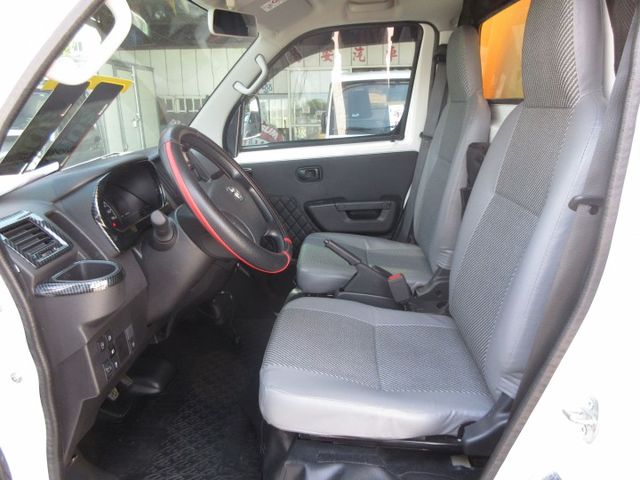 2024年7月豐田 TOWN ACE 自排歐翼 僅跑9千多公里 車美好開 可全貸 歡迎賞車  第5張相片