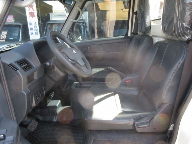 2023年菱利 自排貨車 里程保證6萬多公里 車美好開 可全貸 歡迎賞車!  第5張相片