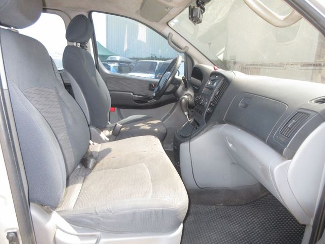 2015年史塔瑞獅 自排   車美好開 可全貸 歡迎賞車!  第6張相片