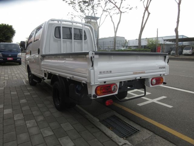 2023年 波特雙箱 自排 里程保證5萬多 車美好開 可全貸 歡迎賞車!!  第4張相片