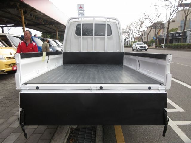 2023年 波特雙箱 自排 里程保證5萬多 車美好開 可全貸 歡迎賞車!!  第8張相片