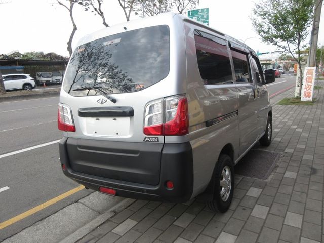 2023年菱利 自排˙客貨版 僅跑6萬多 車美好開 可全貸 歡迎賞車!!  第2張相片