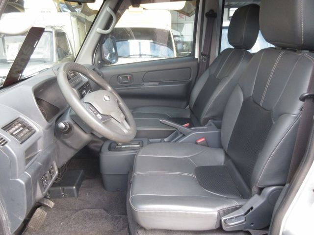 2023年菱利 自排˙客貨版 僅跑6萬多 車美好開 可全貸 歡迎賞車!!  第5張相片