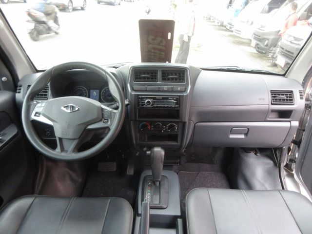 2023年菱利 自排˙客貨版 僅跑6萬多 車美好開 可全貸 歡迎賞車!!  第10張相片