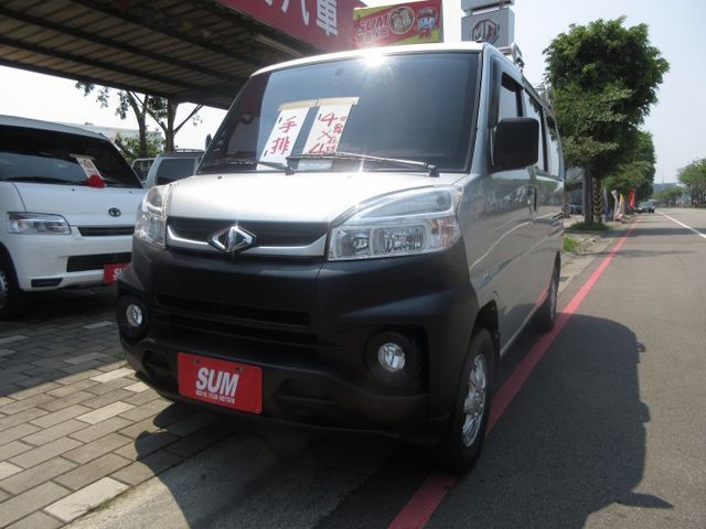 2021年菱利 4x4 四輪傳動 五人座 僅跑8萬多 車美好開 可全貸 歡迎賞車!!  第1張相片