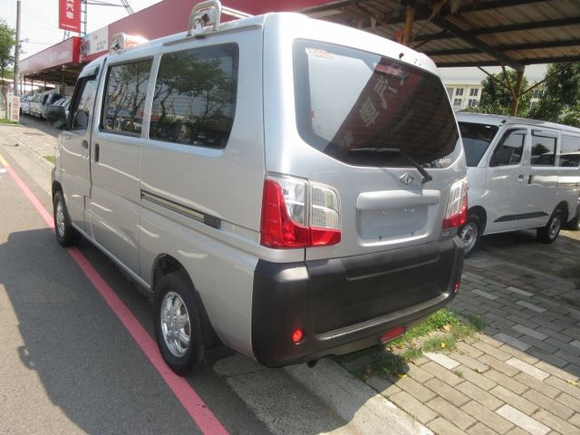 2021年菱利 4x4 四輪傳動 五人座 僅跑8萬多 車美好開 可全貸 歡迎賞車!!  第4張相片