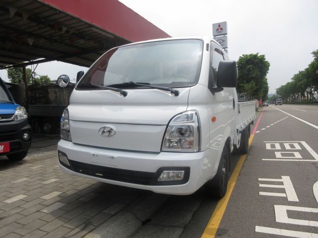 2024年 波特 自排 僅跑7萬多 車美好開 可全貸 歡迎賞車!!  第1張相片